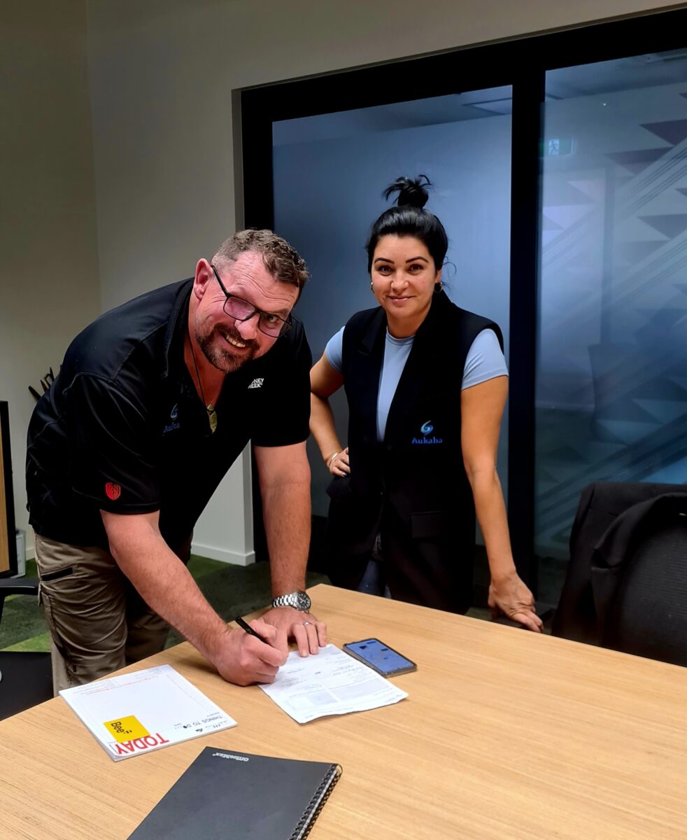 Aukaha Drive's Paul Miller And Nina Williamson
